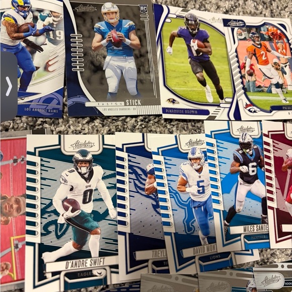 Lot of 110 Panini Absolute Football cards 2019-2025 with rookies and inserts - Picture 11 of 11